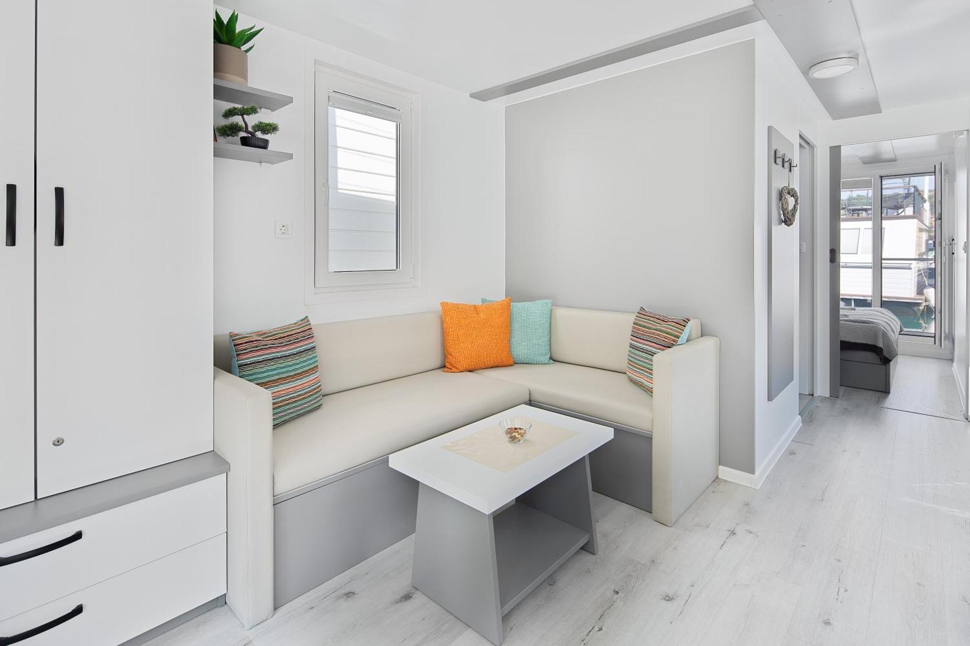 Floating Sea House Shark 3 Apartment Portoroz Ngoại thất bức ảnh